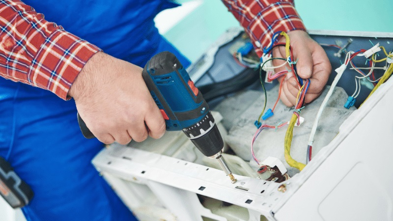Çayırova Daikin Daikin çamaşır makinesi kart tamiri – Su almama arızası orijinal parça ile giderildi. - Teknik servis örneği
